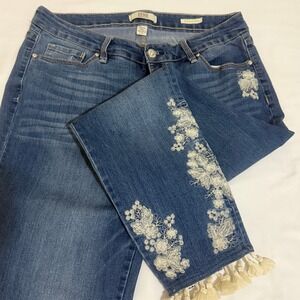 Vintage America Blues Boho Capri Jeans Embroidered Tassel Hem Blue Size 12/31